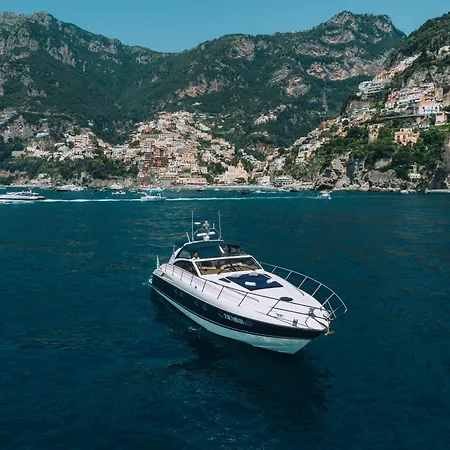 Live The Unforgettable On A Princess V55 Bateau-hôtel