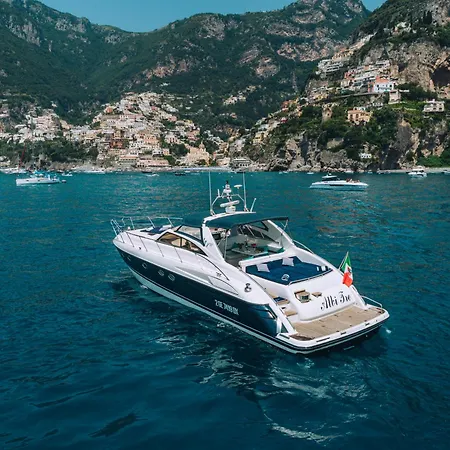 Botel Live The Unforgettable On A Princess V55 Sorrento